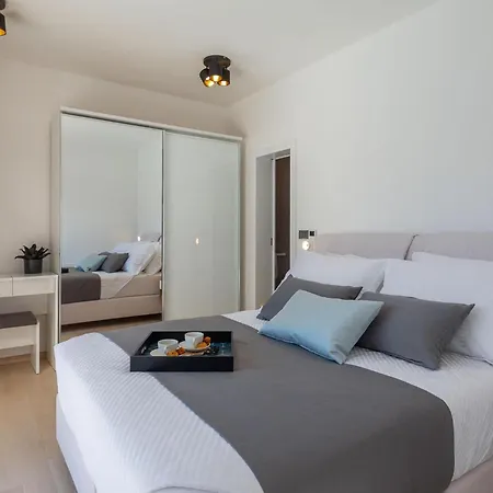 Quentin Holiday home *